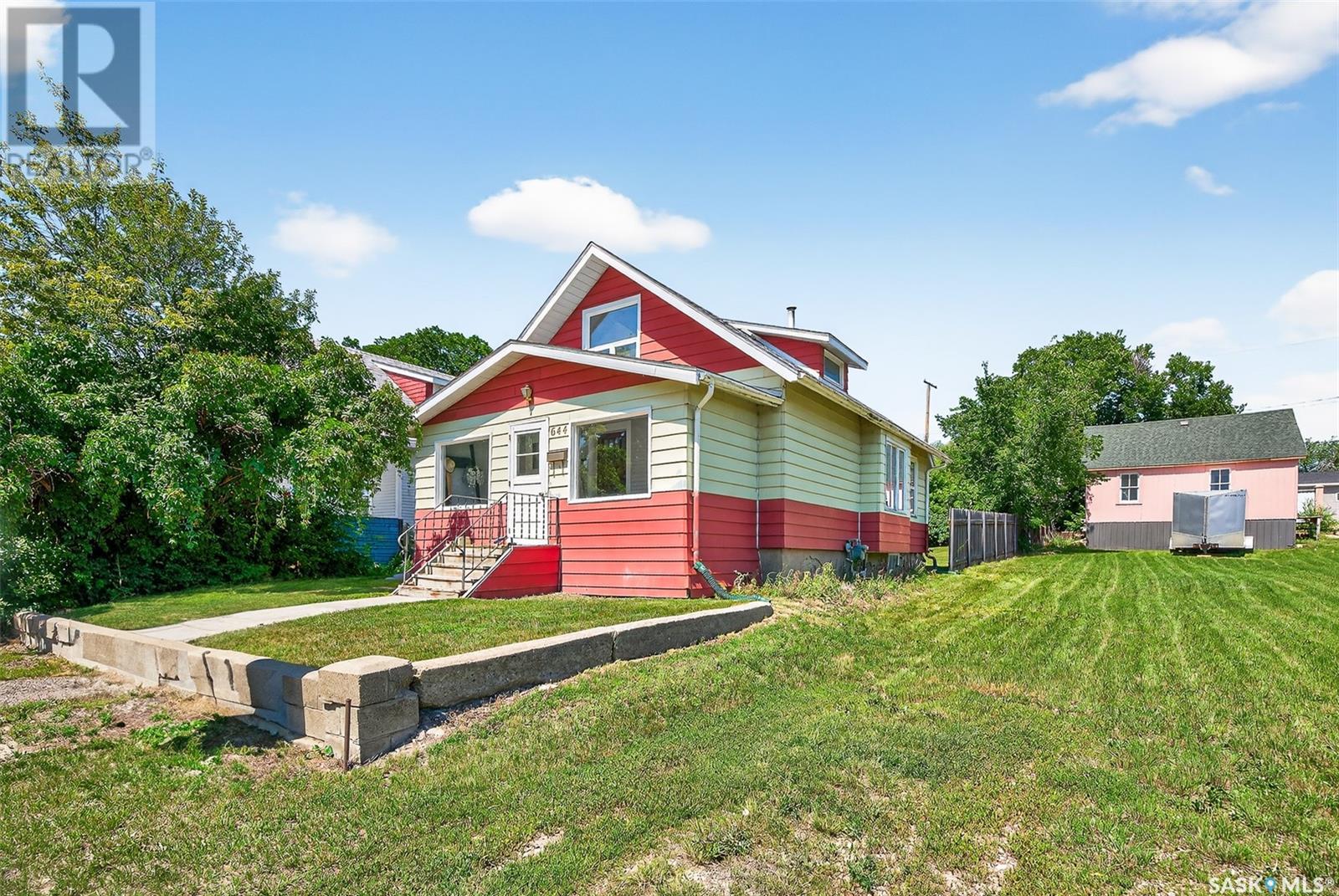 Property at 644 Hochelaga STREET W image 2
