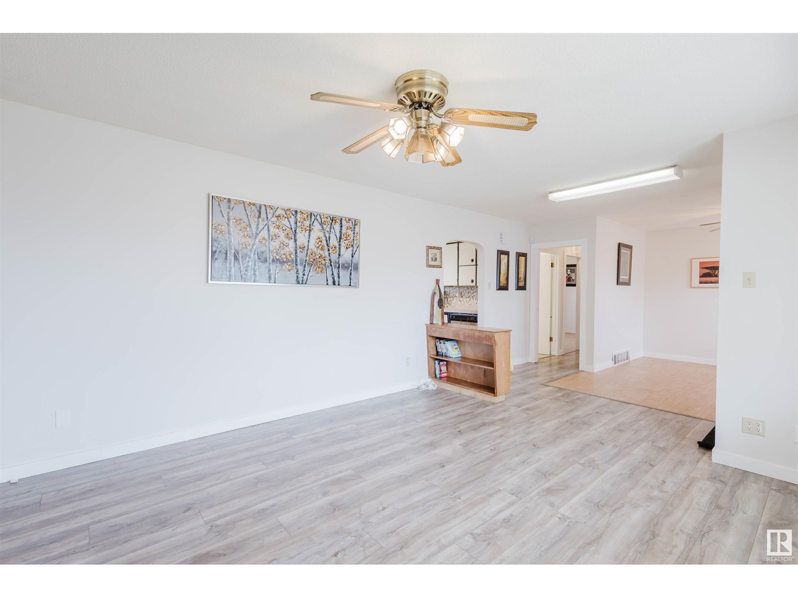 Property at 10926 153 ST NW image 5