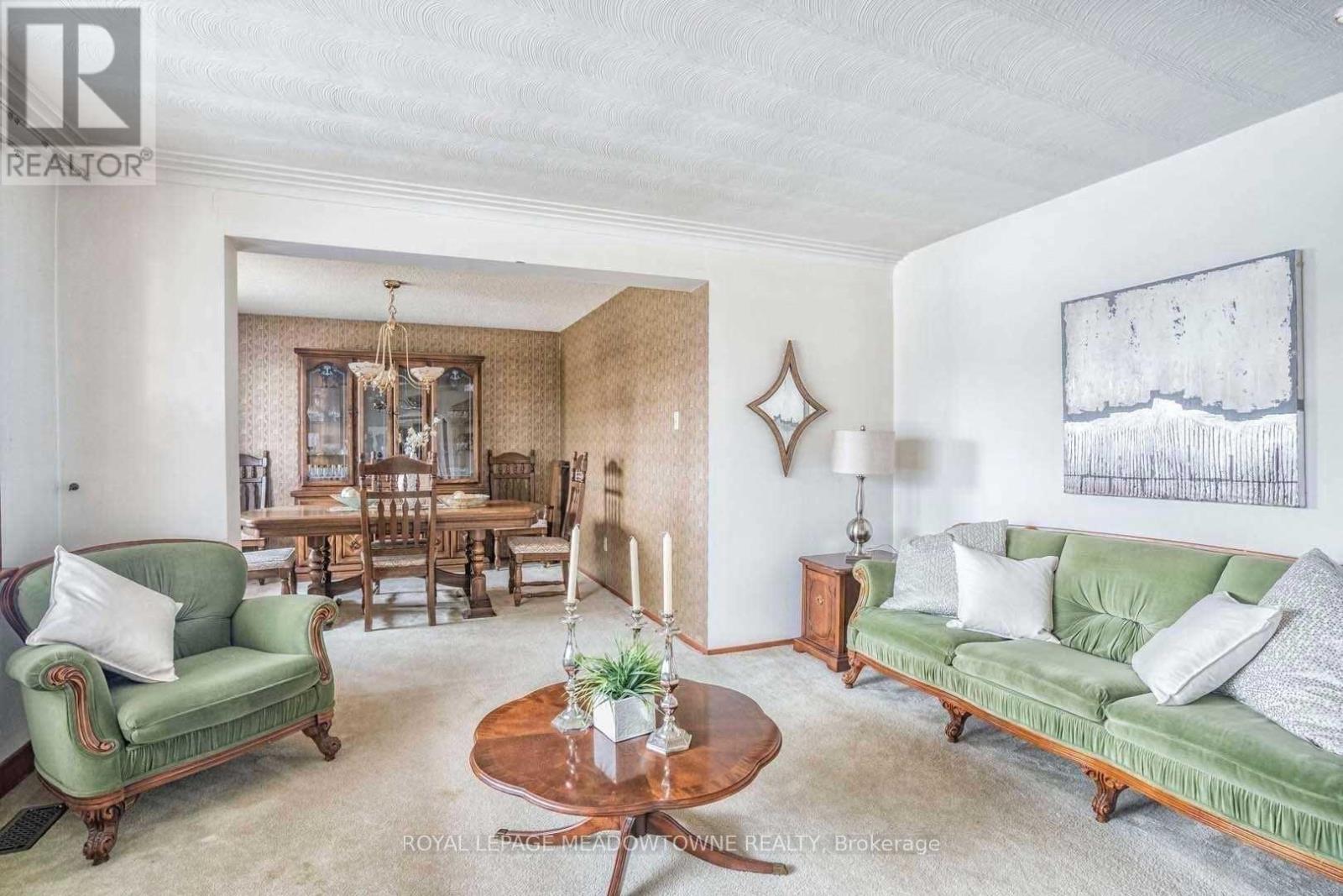 Property at 634 HYACINTHE BOULEVARD image 4