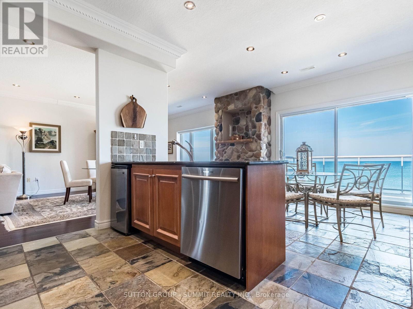 24 - 484 Millen Road, Hamilton, Ontario L8E 6G4 - Photo 3 - X12241575