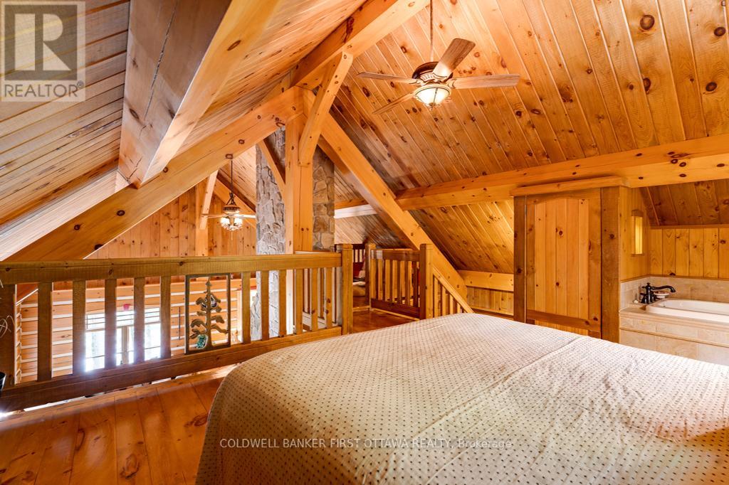 2275 Palmerston Lake, Frontenac, Ontario  K0H 2J0 - Photo 25 - X12309453