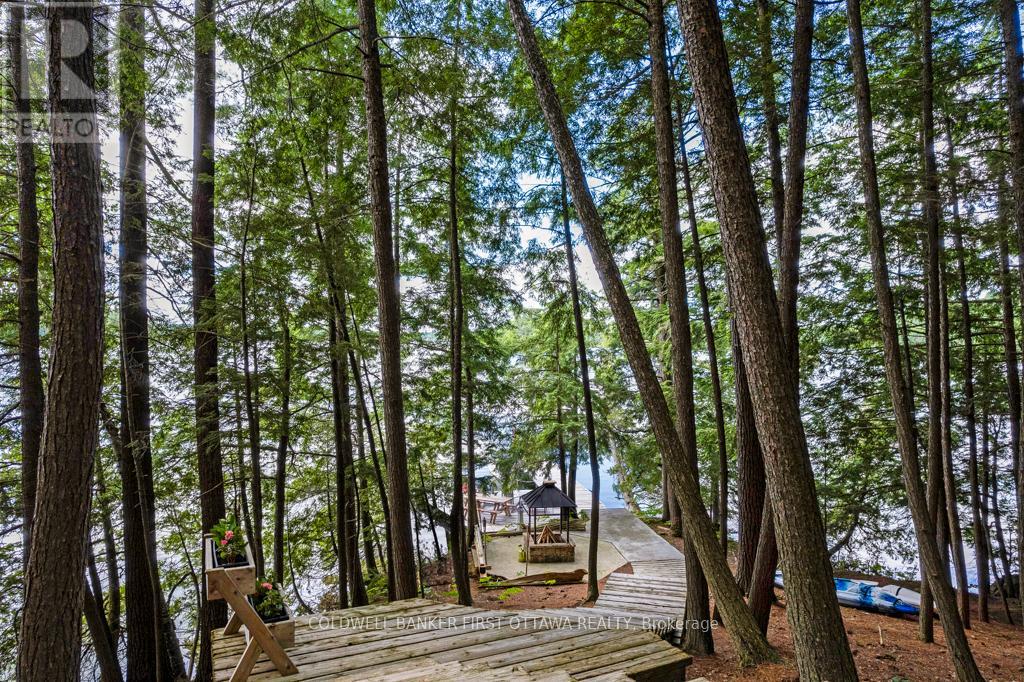 2275 Palmerston Lake, Frontenac, Ontario  K0H 2J0 - Photo 7 - X12309453