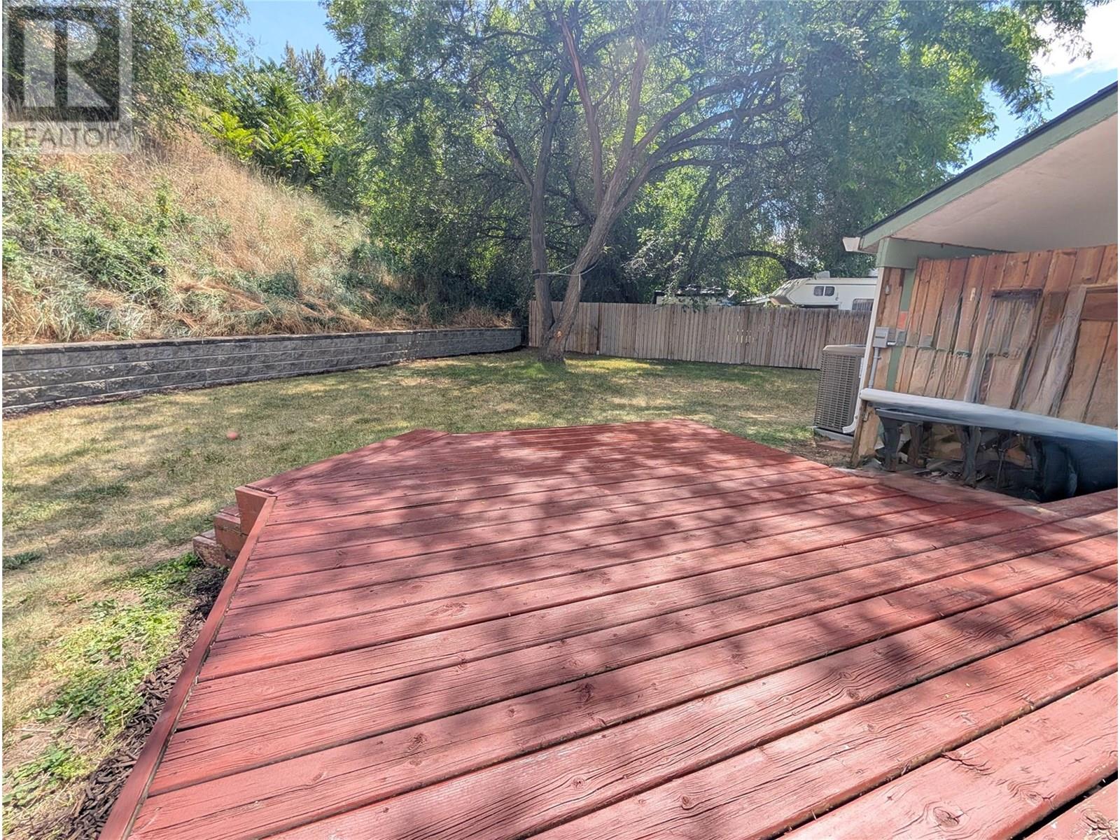 Property at 1087 Monterey Court image 5