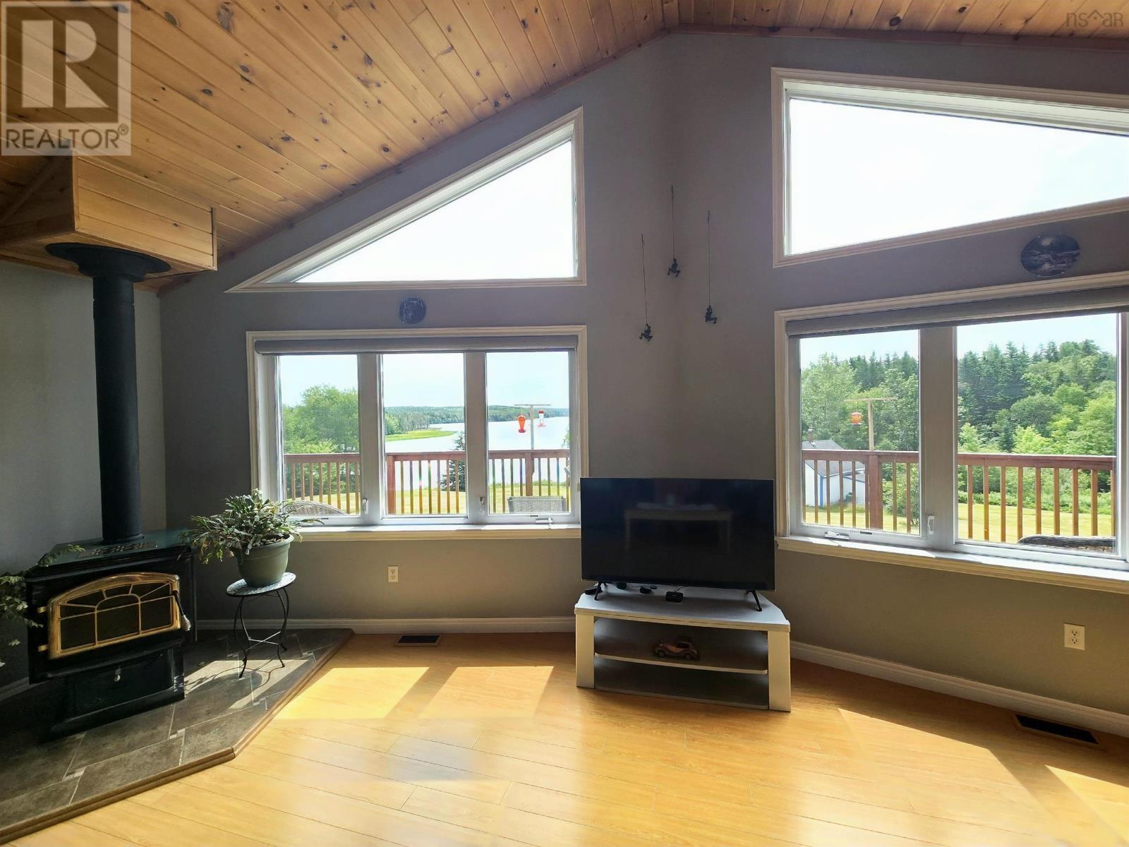 543 Lower River Road, Grantville, Nova Scotia  B0E 1J0 - Photo 12 - 202518160