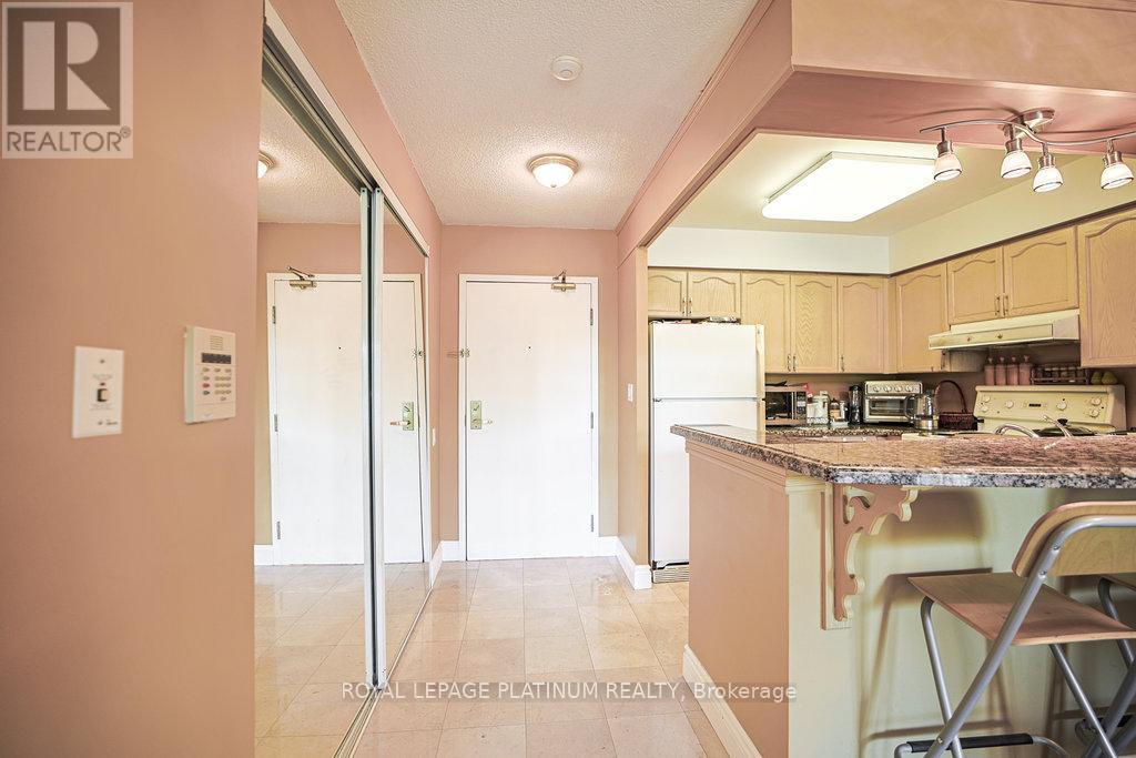 410 - 5 Emerald Lane, Vaughan, Ontario  L4J 8P7 - Photo 11 - N12309441