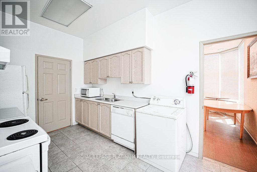 410 - 5 Emerald Lane, Vaughan, Ontario  L4J 8P7 - Photo 34 - N12309441