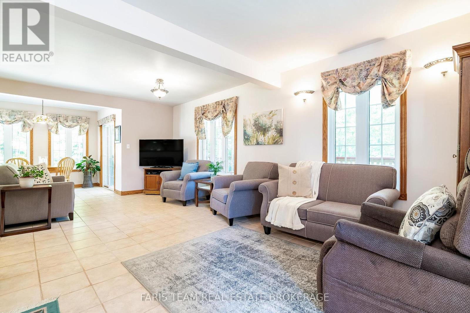 1187 French Road, Tay, Ontario  L4R 4K3 - Photo 12 - S12309457