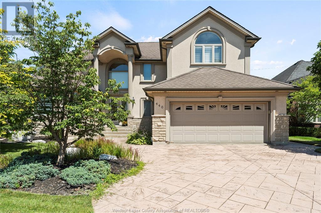 Property at 446 MOUNTBATTEN CRESCENT image 2