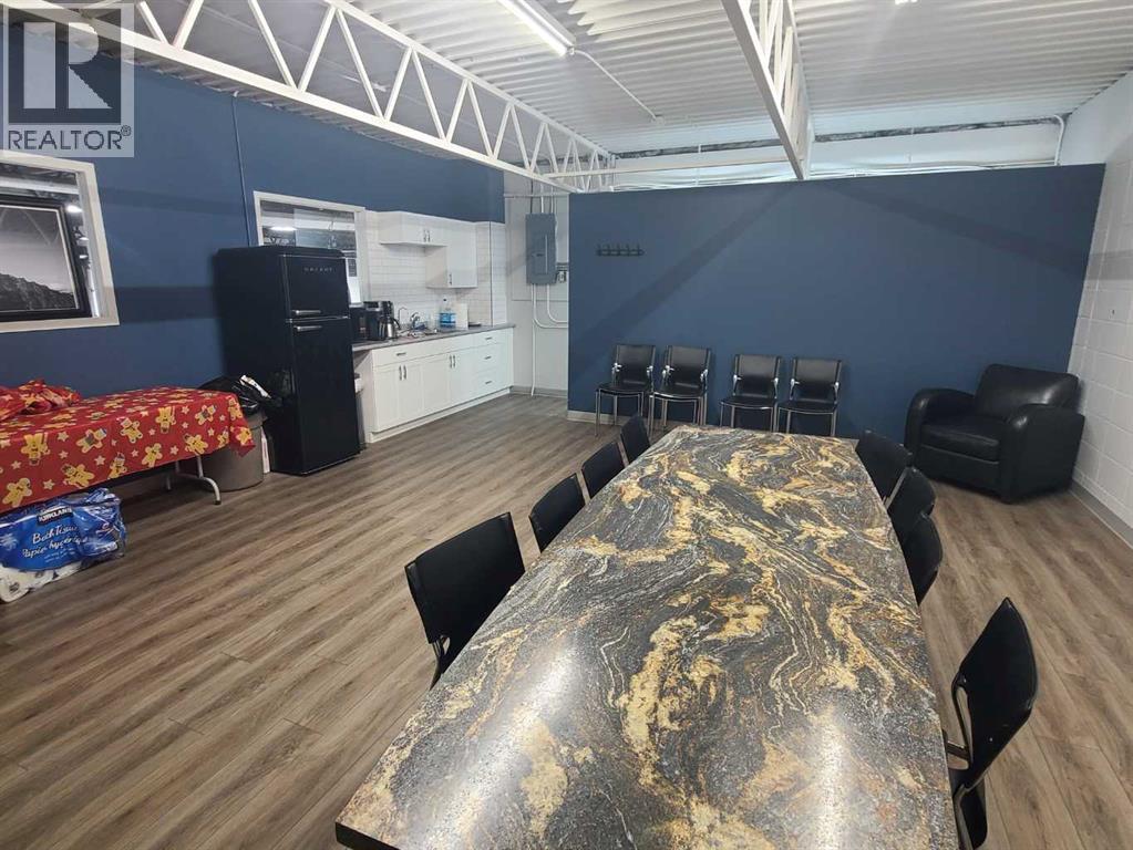 7810 102 Avenue, Peace River, Alberta  T8S 1R2 - Photo 22 - A2202161