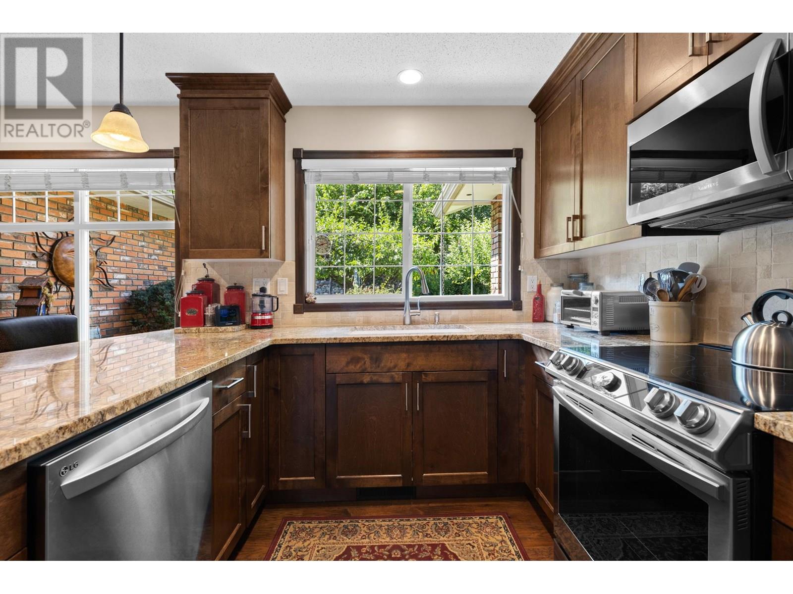 13 Alameda Court Kelowna Photo 13 13 Alameda Court Kelowna Photo 13