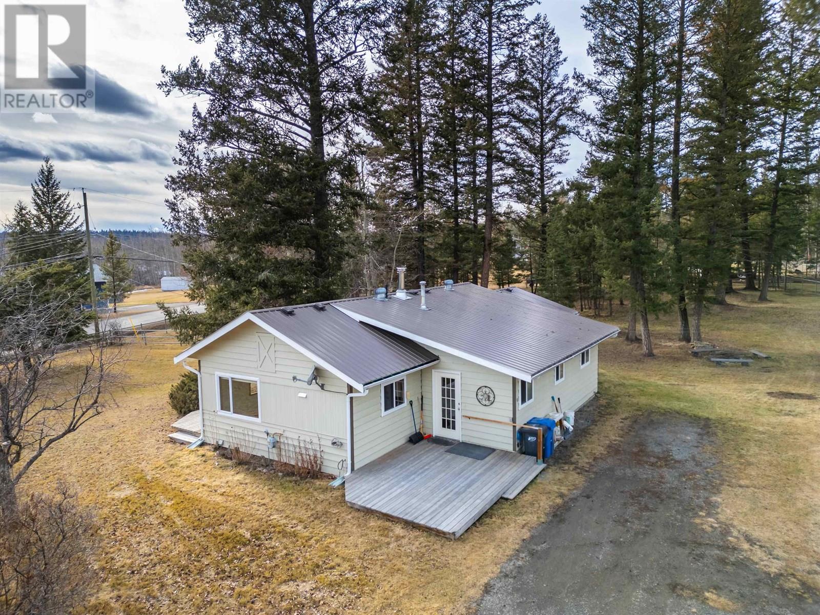 4734 KITWANGA DRIVE, 108 Mile Ranch, British Columbia