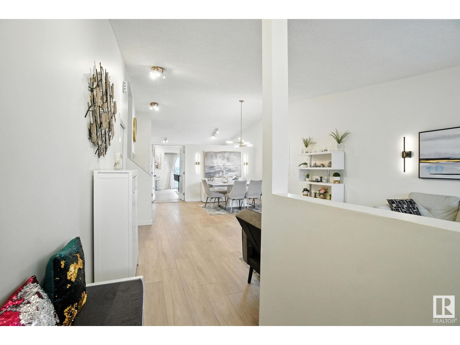 Property at 14309 128A ST NW image 4