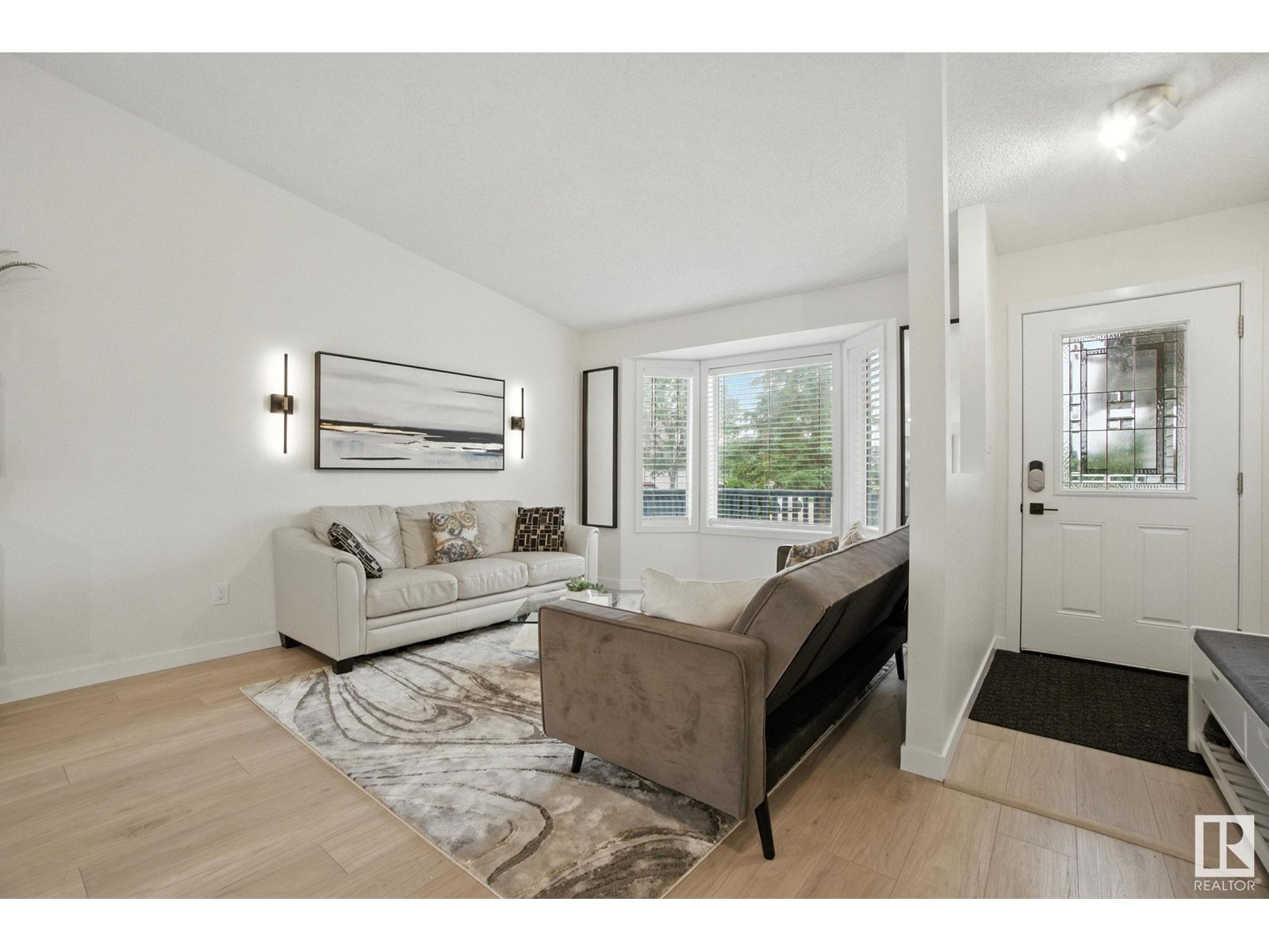 Property at 14309 128A ST NW image 5