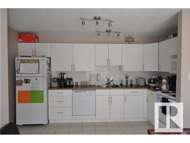 Property at 6706 19 AV NW image 3