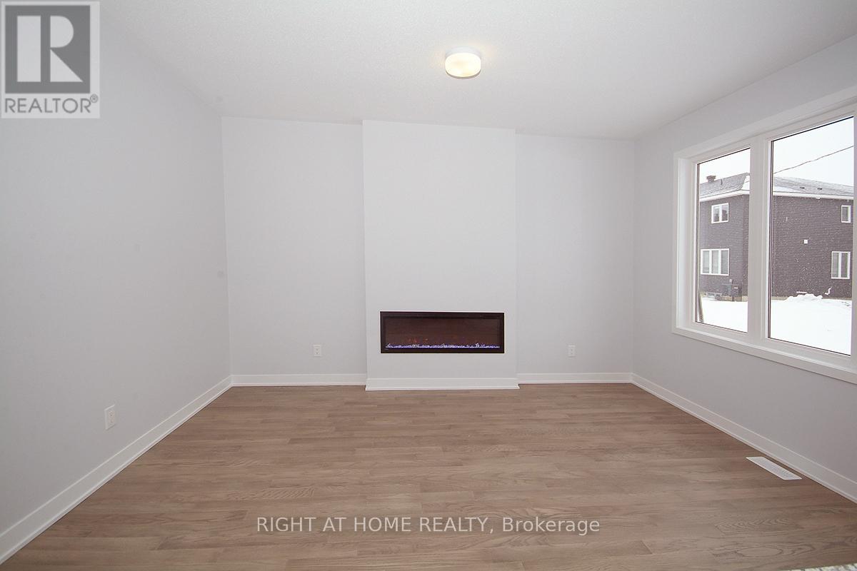 274 Ormiston Crescent, Ottawa, Ontario  K2J 0E4 - Photo 4 - X12309520