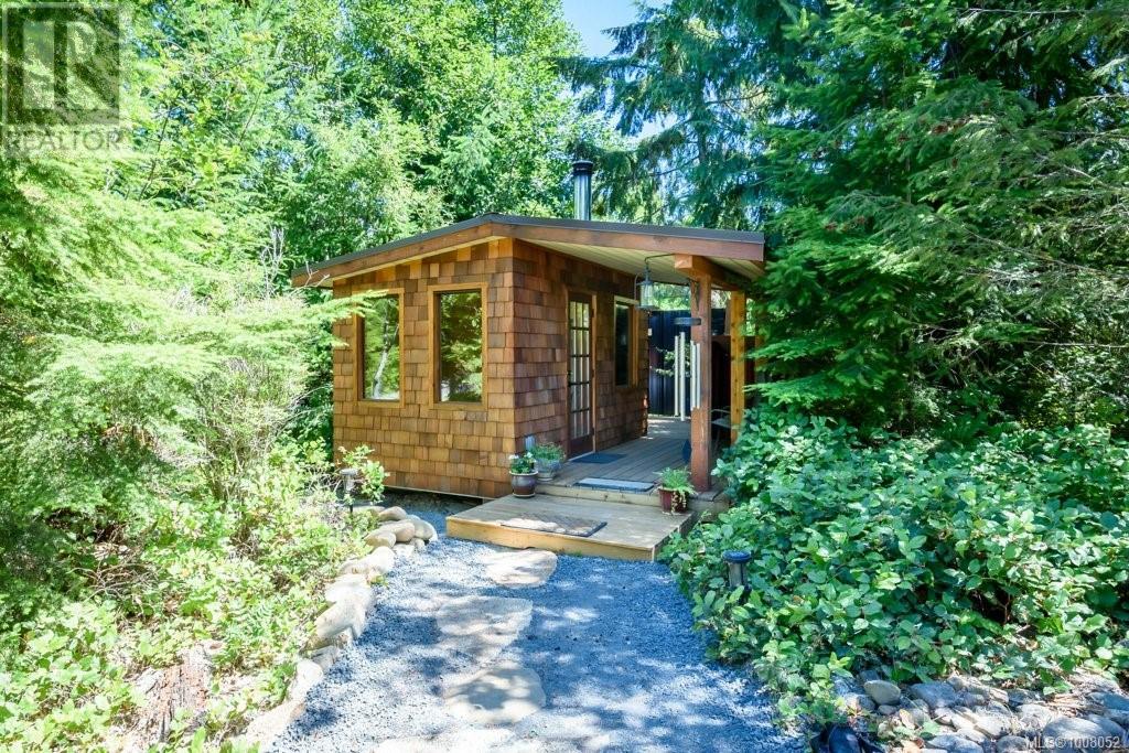 7455 Rodger Rd, Merville, British Columbia  V0R 2M0 - Photo 5 - 1008052