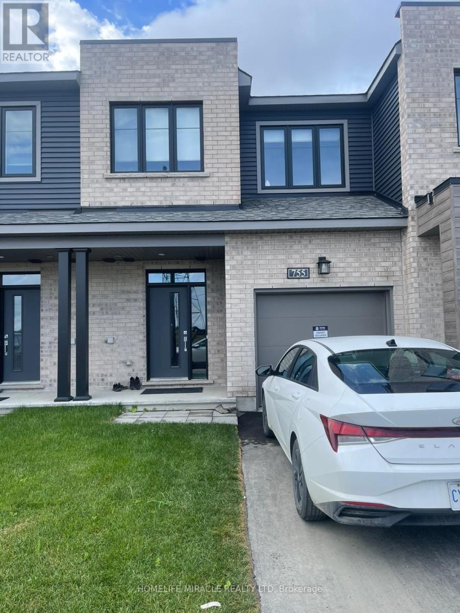 755 FAIRLINE ROW, Ottawa, Ontario