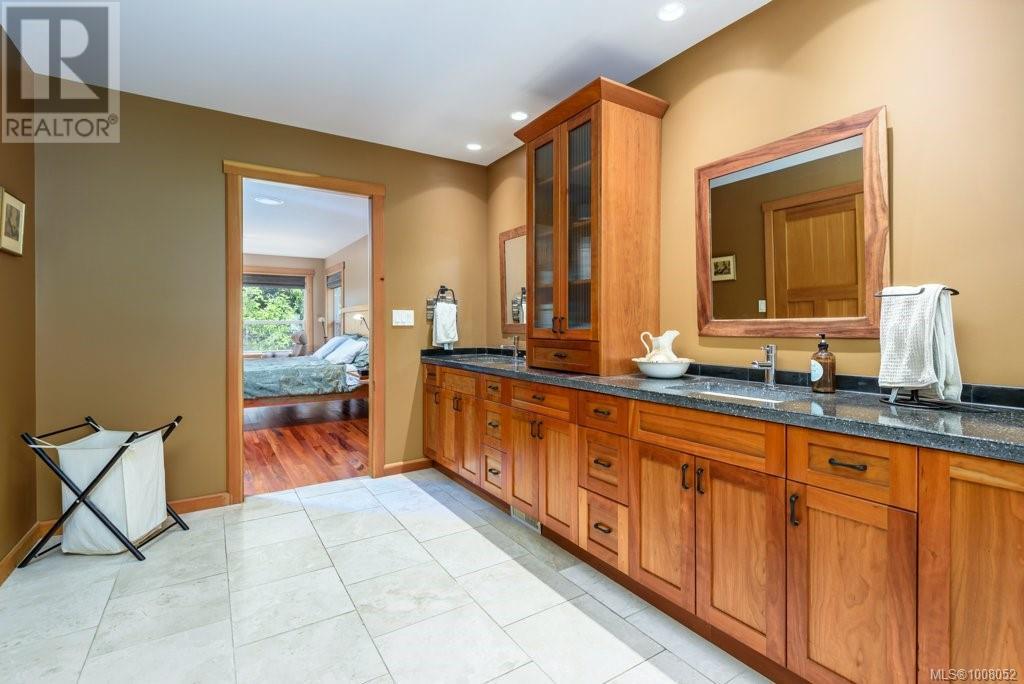 7455 Rodger Rd, Merville, British Columbia  V0R 2M0 - Photo 39 - 1008052