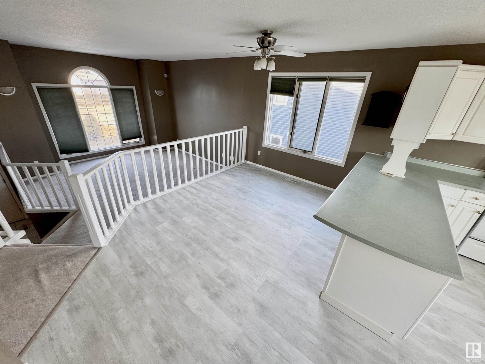 Property at 4008 55 AV image 5