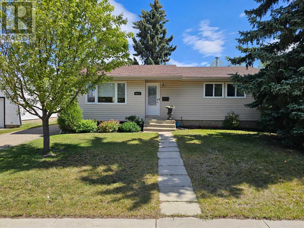 Property at 8611 95 Street image 2