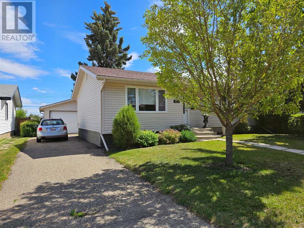 Property at 8611 95 Street image 1
