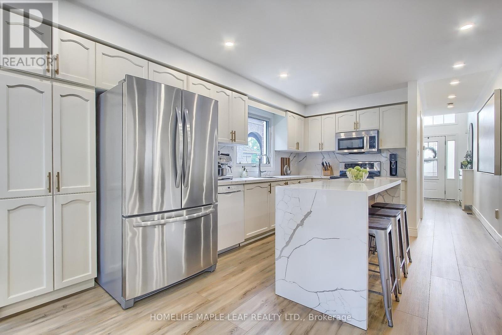 Property at 39 SEGWUN ROAD image 3