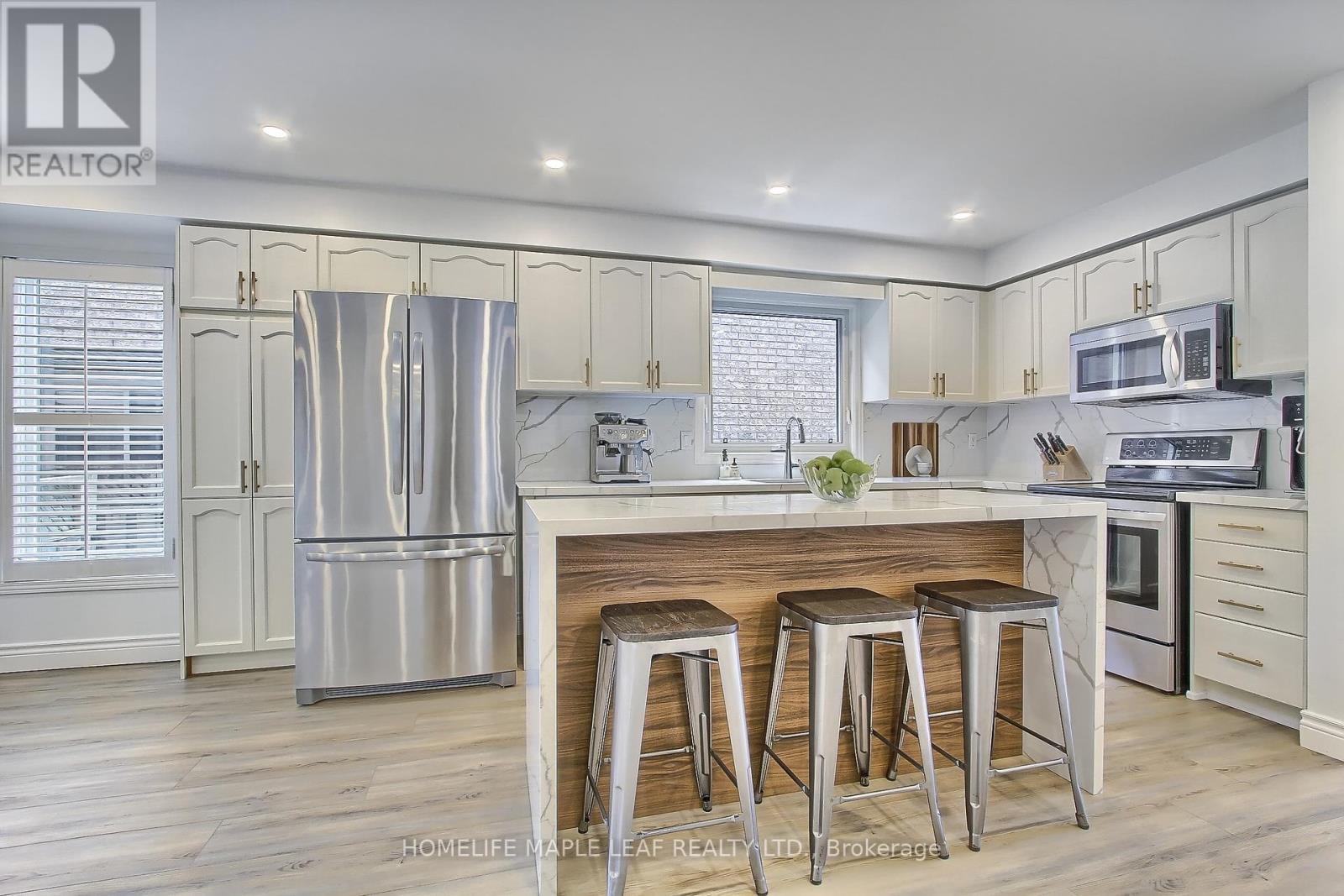 Property at 39 SEGWUN ROAD image 4