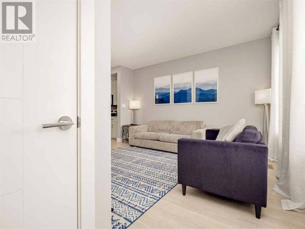 Property at 4521 Fairmont Gate S image 3