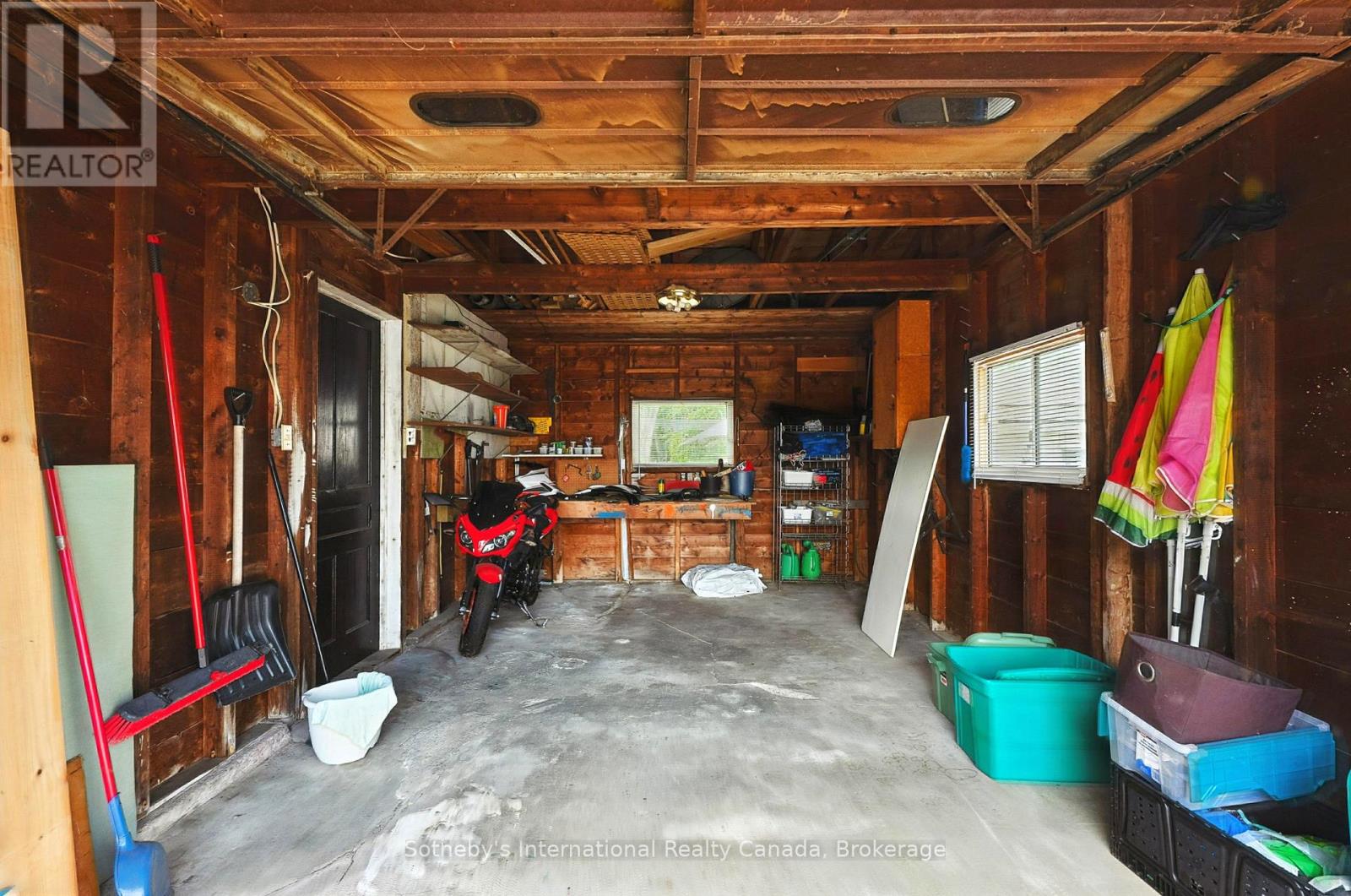 1120 South Kahshe Lake Road, Gravenhurst, Ontario  P0E 1G0 - Photo 38 - X12309534