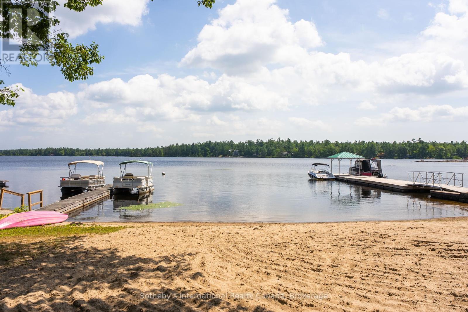 1120 South Kahshe Lake Road, Gravenhurst, Ontario  P0E 1G0 - Photo 46 - X12309534