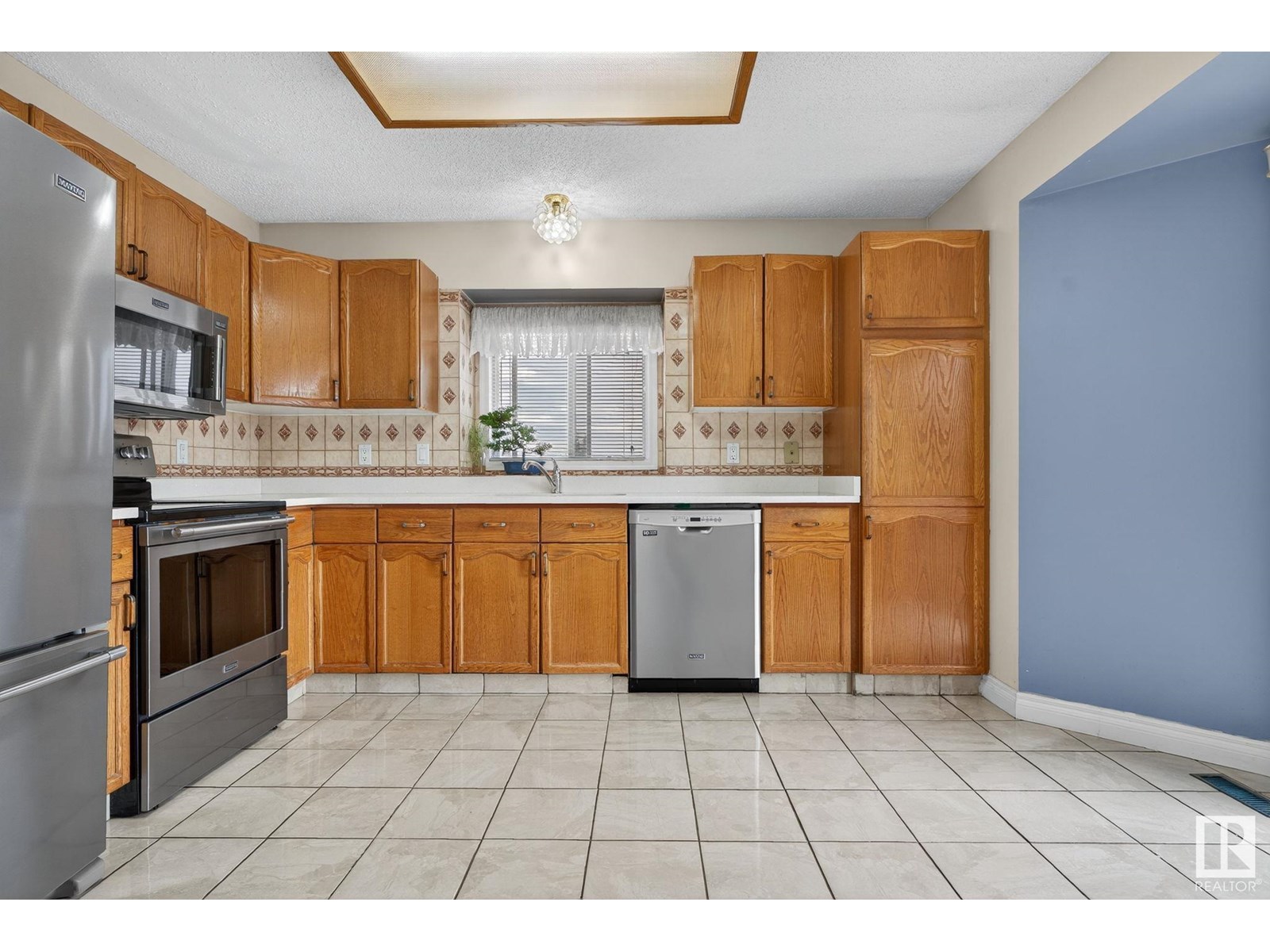 15404 73 St Nw, Edmonton, Alberta  T5Z 2X9 - Photo 11 - E4449939