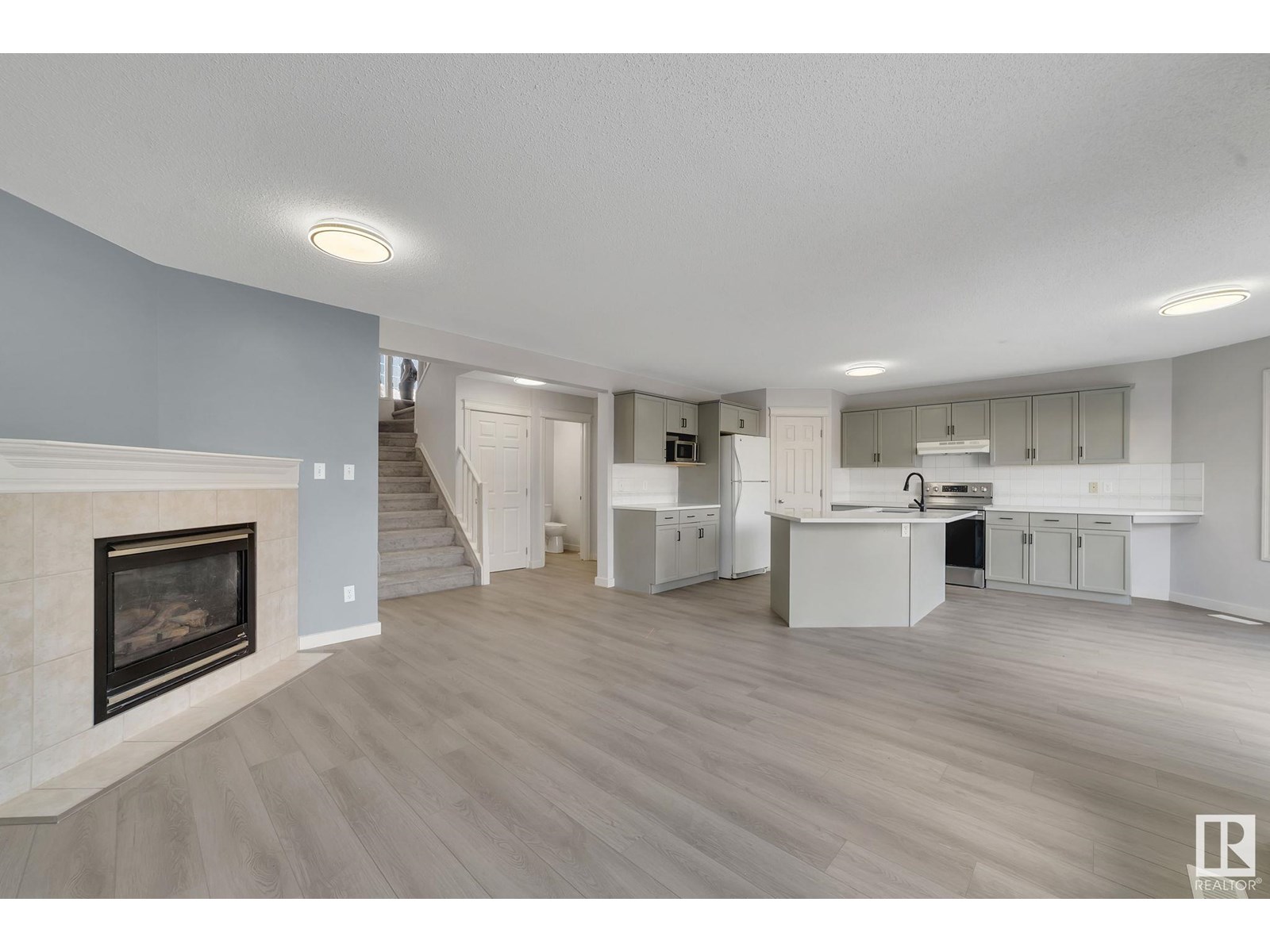 8010 3 Av Sw, Edmonton, Alberta  T6X 1K6 - Photo 8 - E4449941