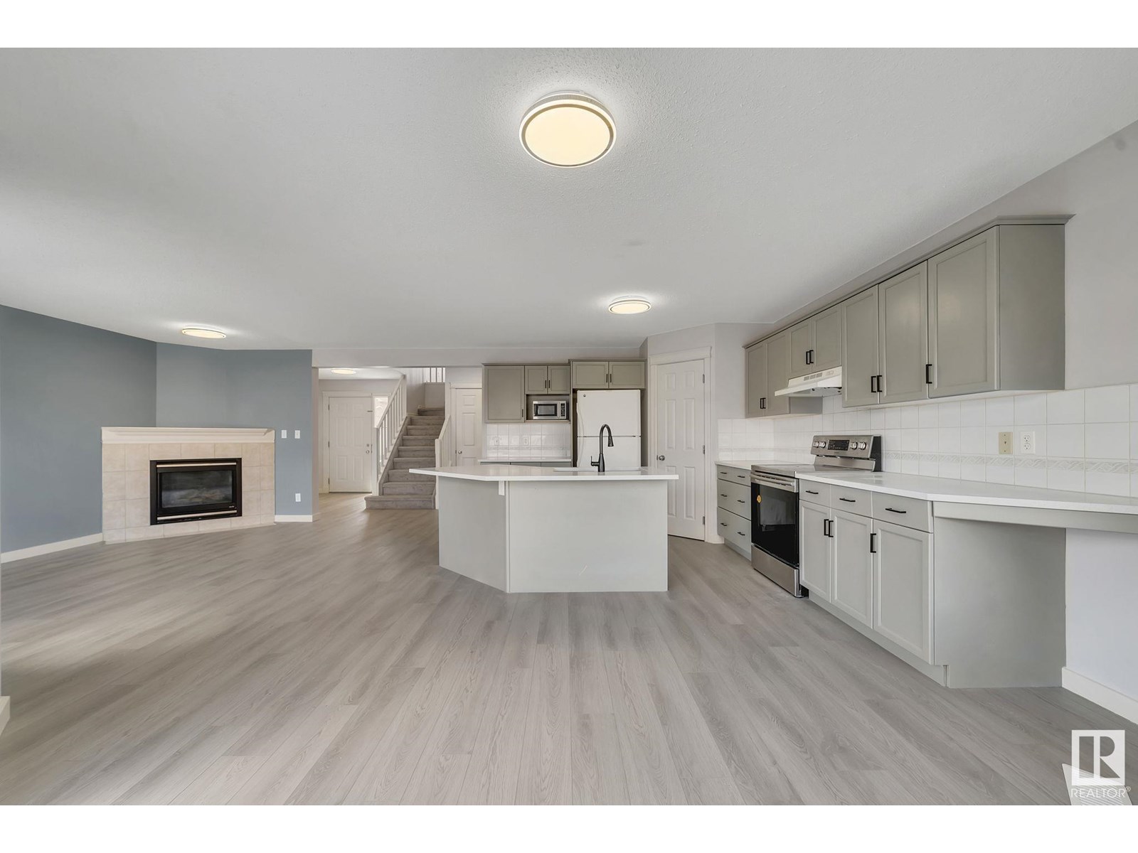 8010 3 Av Sw, Edmonton, Alberta  T6X 1K6 - Photo 9 - E4449941