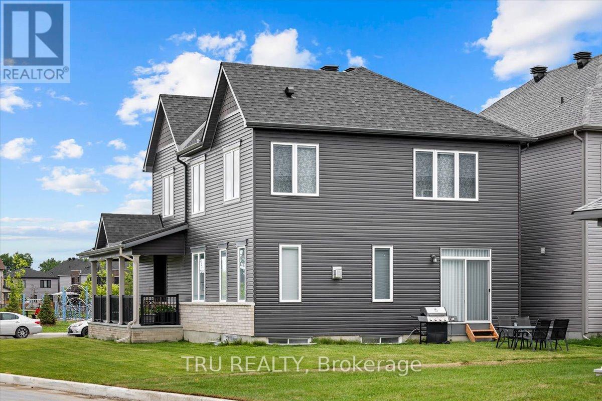 Property at 618 GALARNEAU WAY image 2