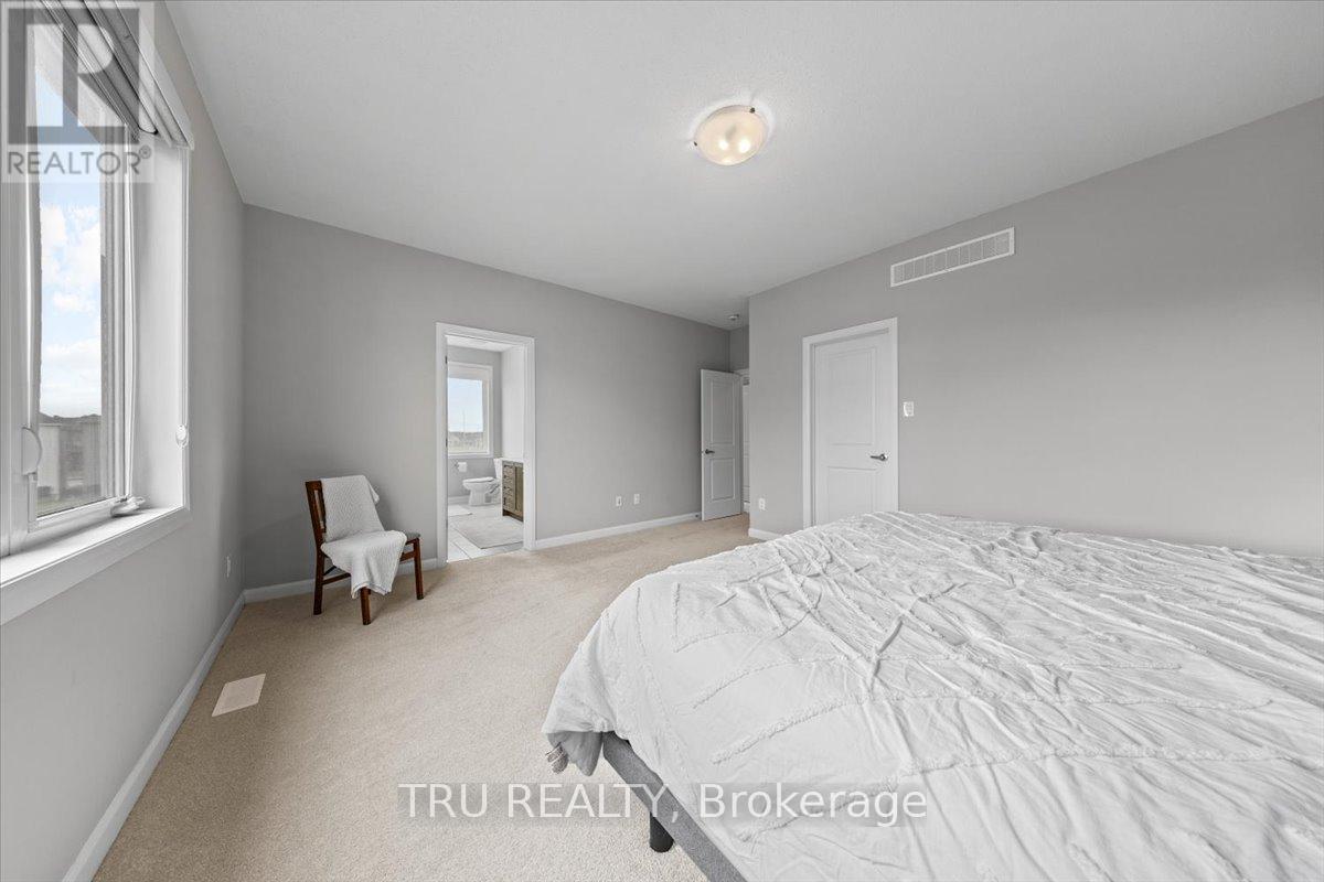 618 Galarneau Way, Ottawa, Ontario  K2W 0M1 - Photo 26 - X12309553