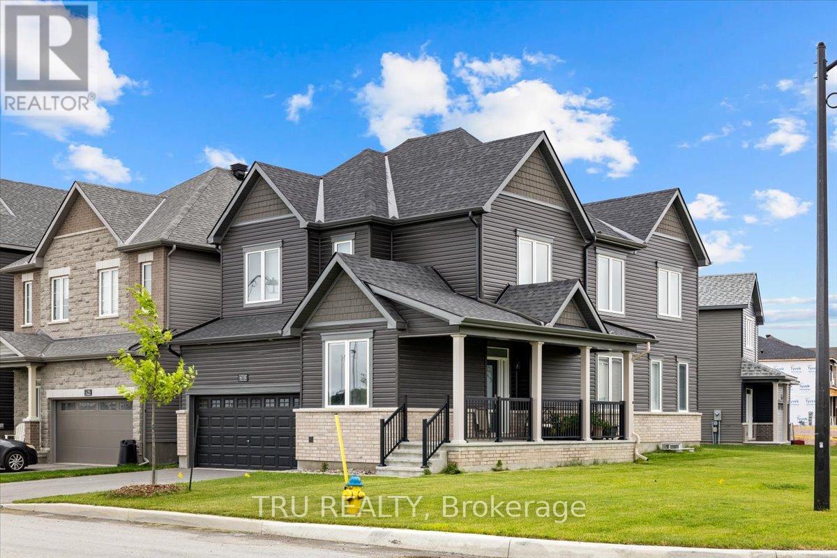 Property at 618 GALARNEAU WAY image 3