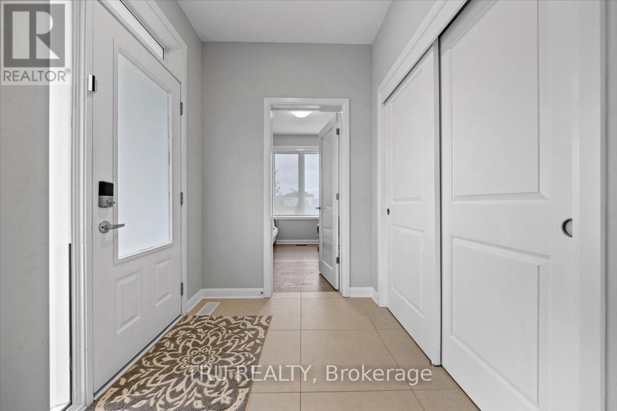 Property at 618 GALARNEAU WAY image 4