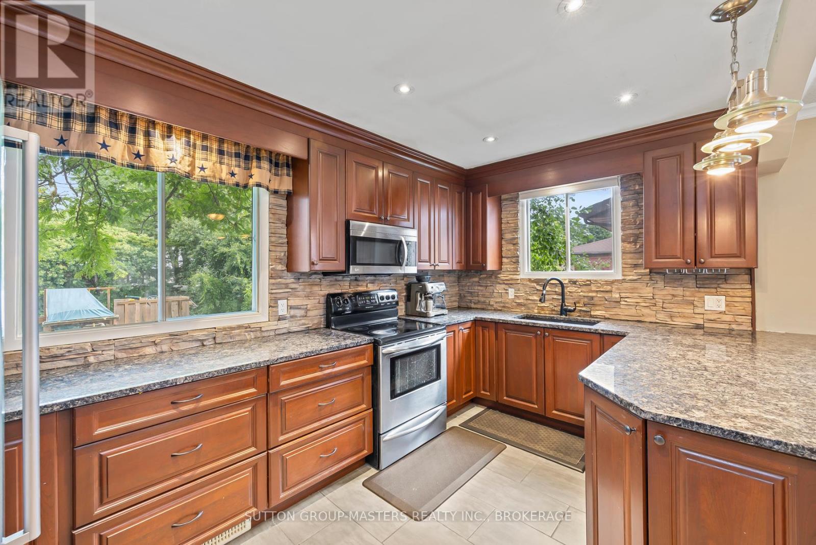 960 Milford Drive, Kingston, Ontario  K7P 1N6 - Photo 9 - X12296283