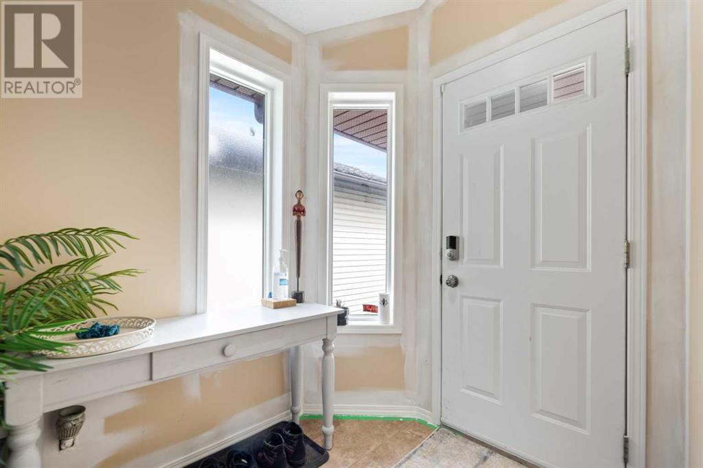 Property at 132 Mt Apex Green SE image 3