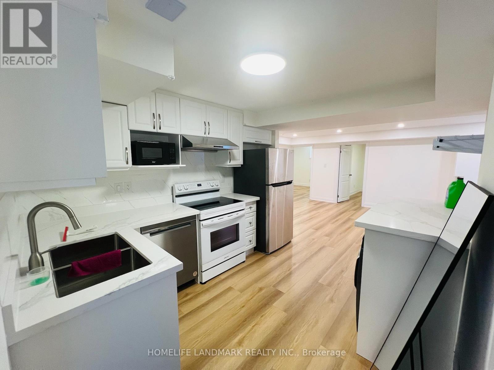 Basement - 2807 Guilford Crescent, Oakville, Ontario  L6J 6Z4 - Photo 4 - W12309579
