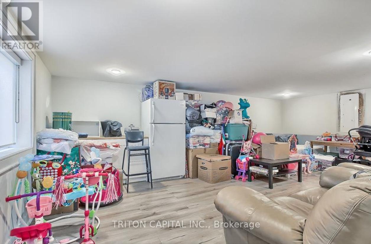 34 Napier Street, Vaughan, Ontario  L0J 1C0 - Photo 22 - N12309601