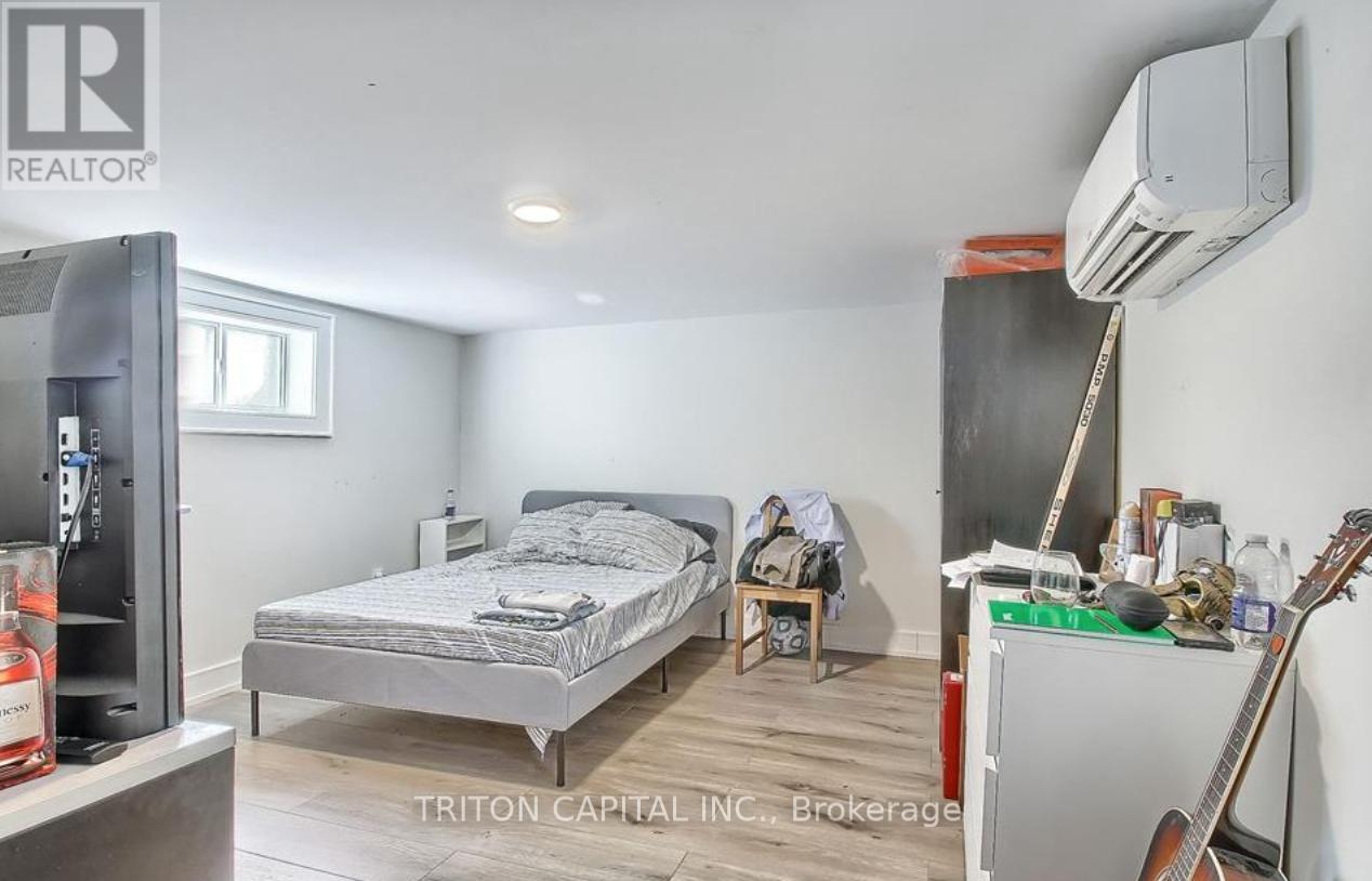 34 Napier Street, Vaughan, Ontario  L0J 1C0 - Photo 23 - N12309601