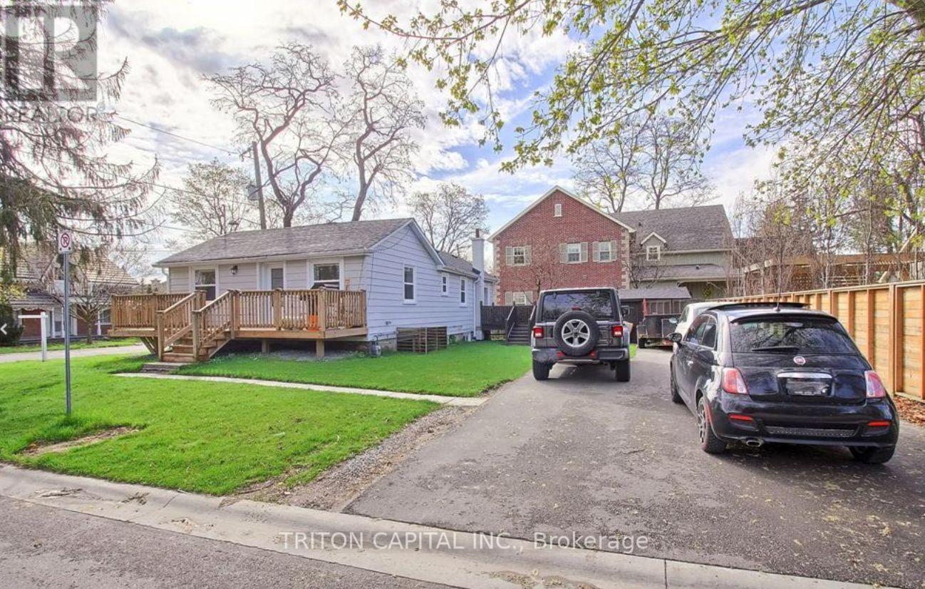 34 Napier Street, Vaughan, Ontario  L0J 1C0 - Photo 4 - N12309601