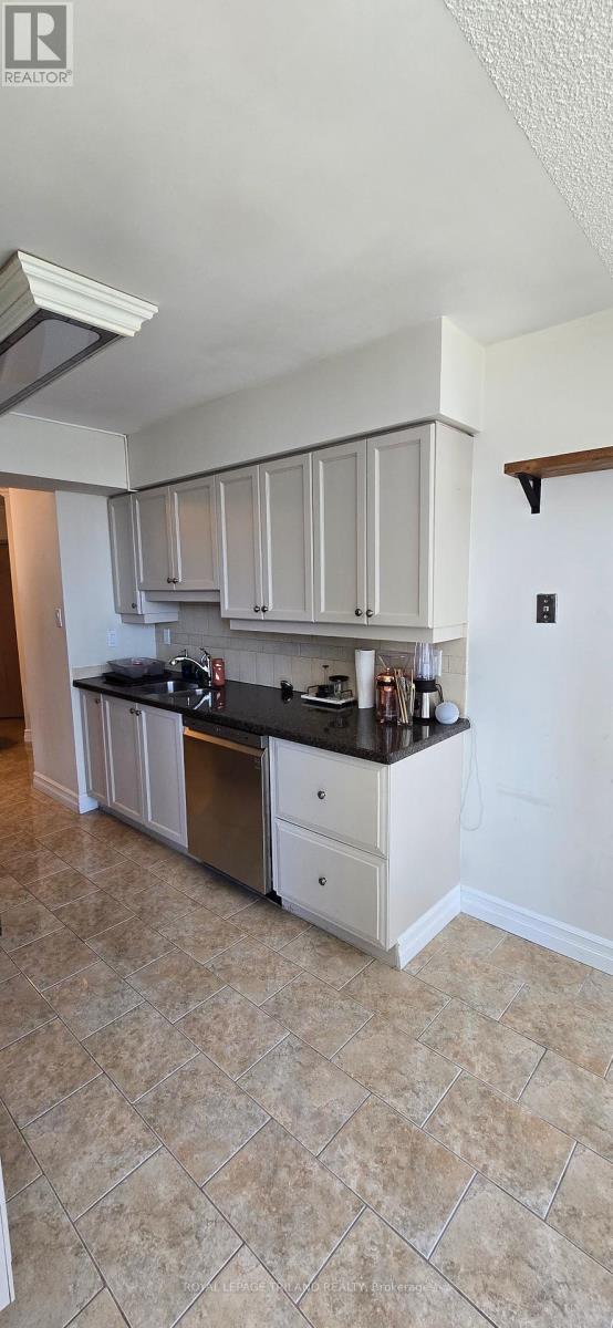 711 - 55 Elm Drive W, Mississauga, Ontario  L5B 3Z3 - Photo 12 - W12309607