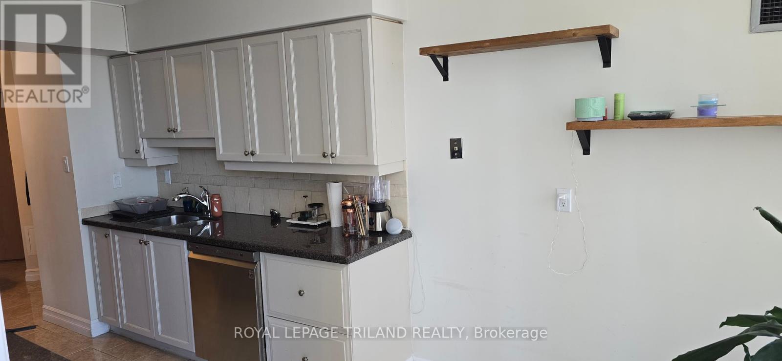 711 - 55 Elm Drive W, Mississauga, Ontario  L5B 3Z3 - Photo 14 - W12309607