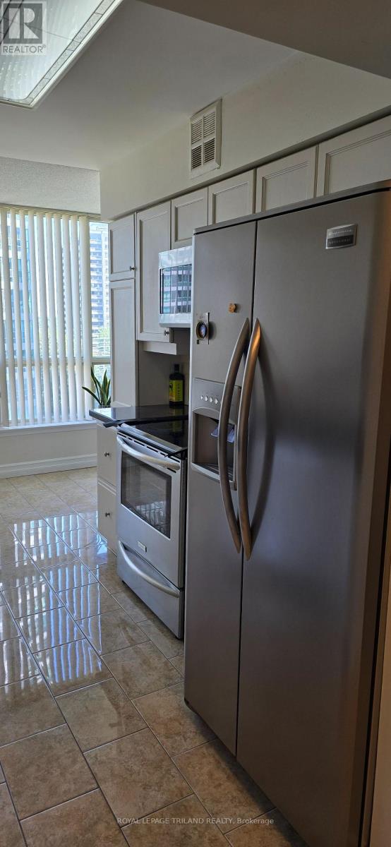 711 - 55 Elm Drive W, Mississauga, Ontario  L5B 3Z3 - Photo 15 - W12309607