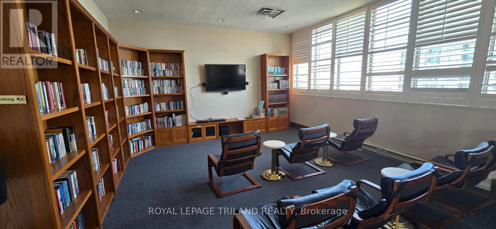 711 - 55 Elm Drive W, Mississauga, Ontario  L5B 3Z3 - Photo 19 - W12309607