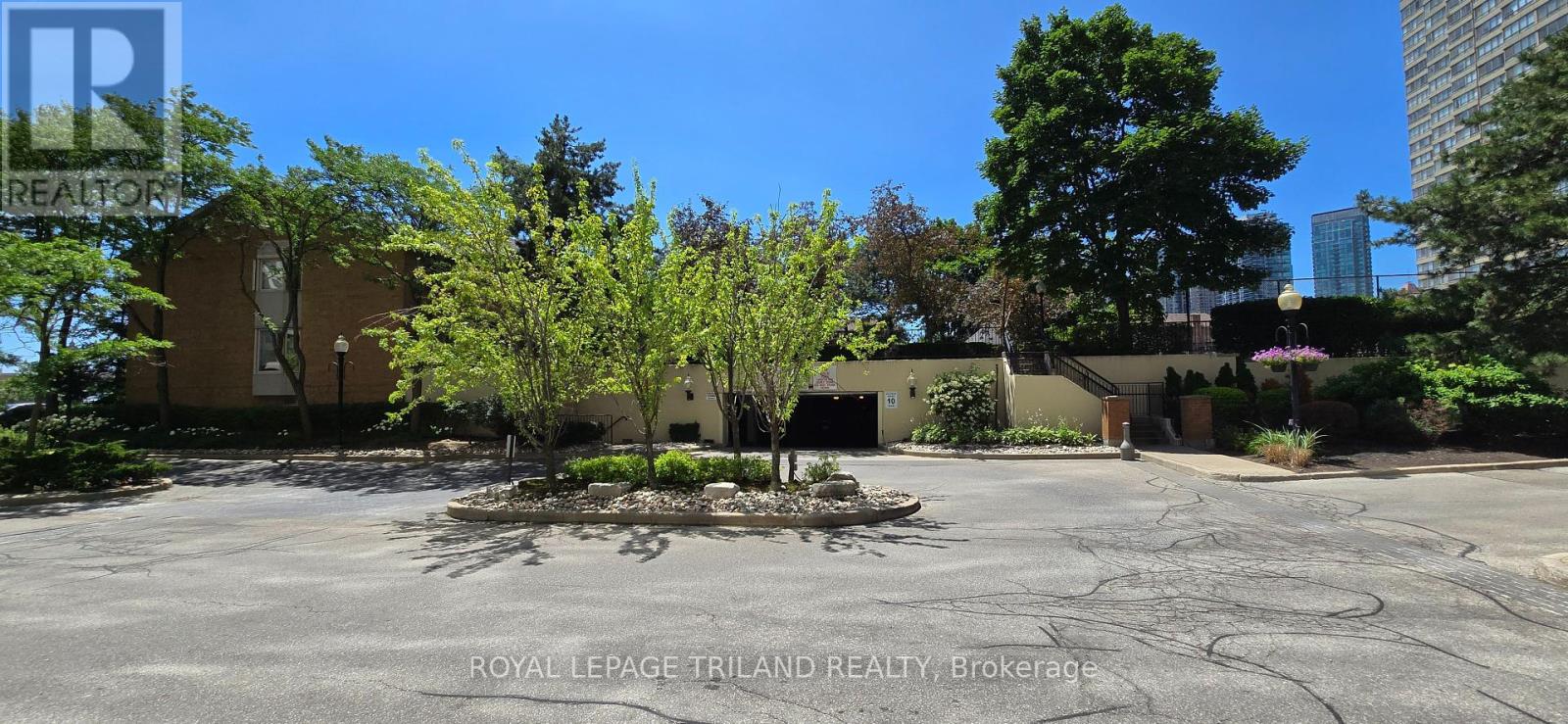 711 - 55 Elm Drive W, Mississauga, Ontario  L5B 3Z3 - Photo 27 - W12309607