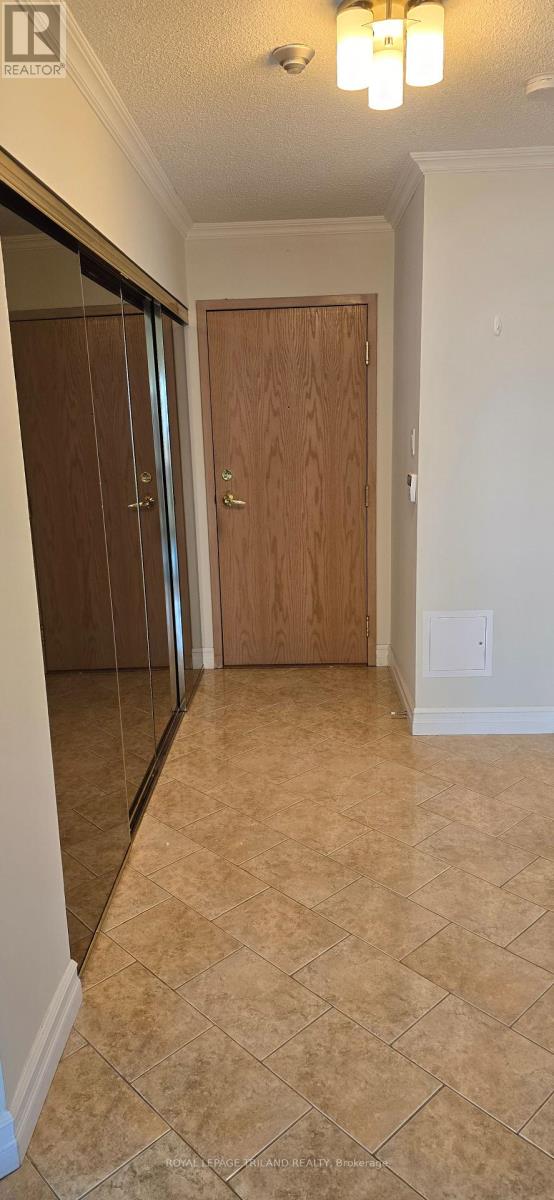 711 - 55 Elm Drive W, Mississauga, Ontario  L5B 3Z3 - Photo 7 - W12309607