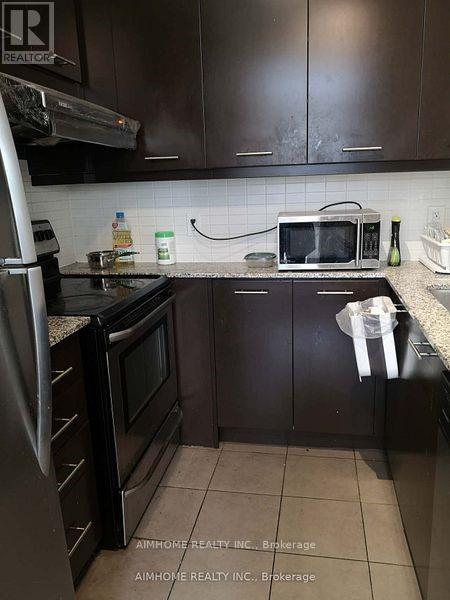 Property at 27 - 370 SQUARE ONE DRIVE image 4